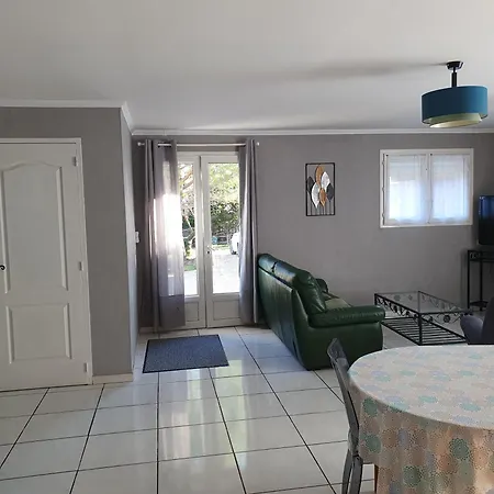 Maison En Cevennes 度假居